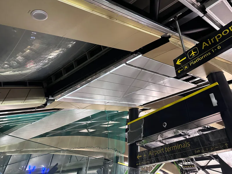 Gatwick Train Station extension construction progress image from Lasckos