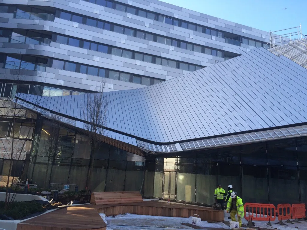 The Wave construction progress image from Lasckos